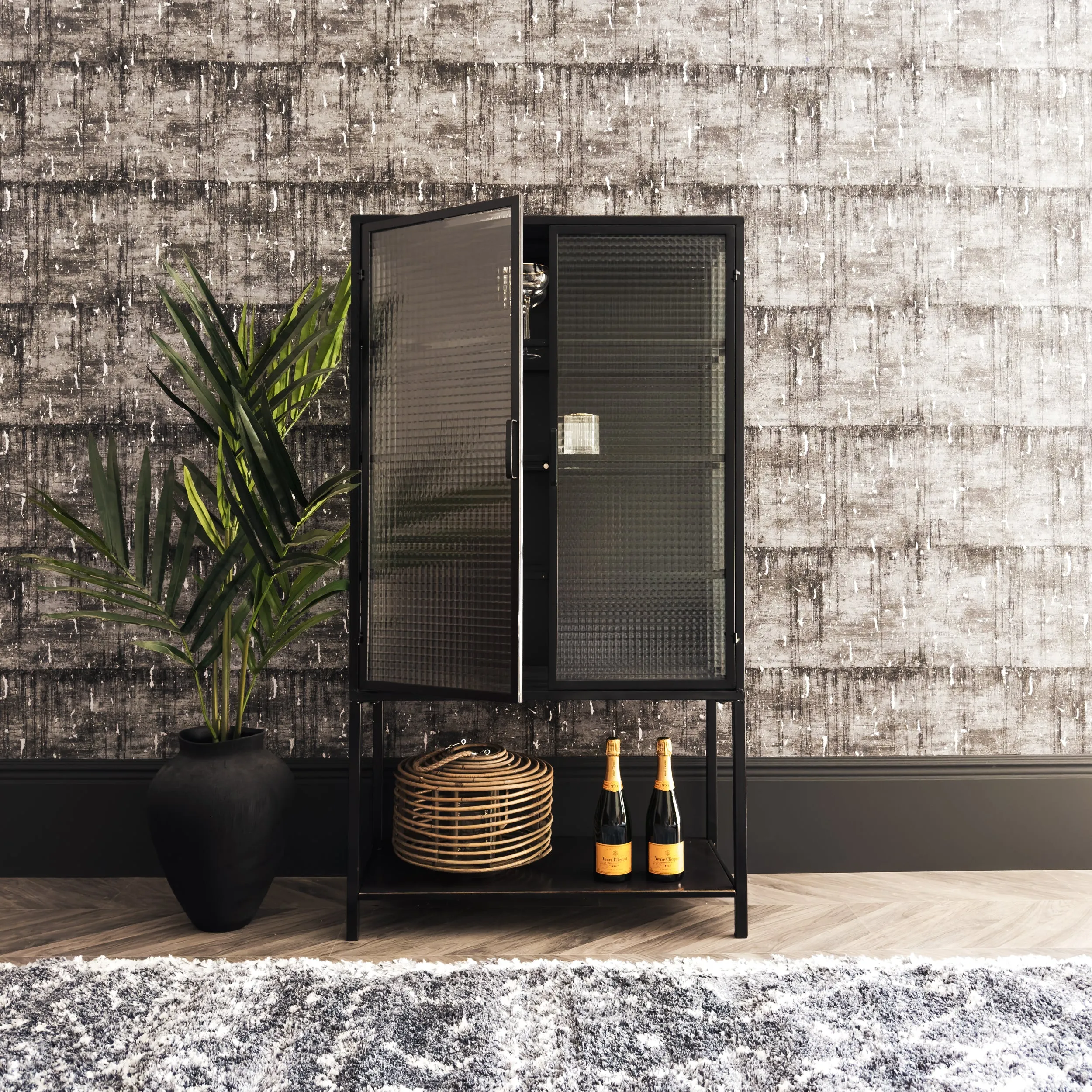 Donovan Cabinet in Black metal and Ribbed Glass