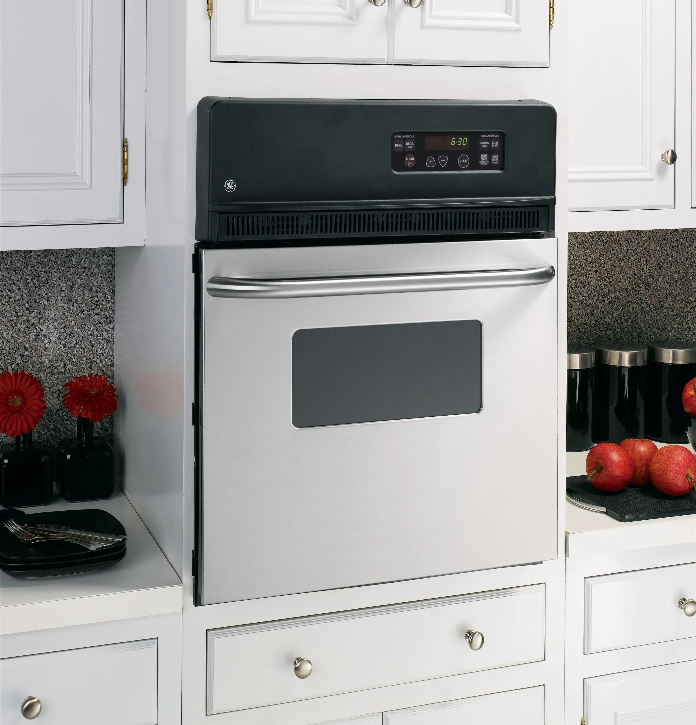 JRS06SKSS GE® 24" Electric Single Standard Clean Wall Oven