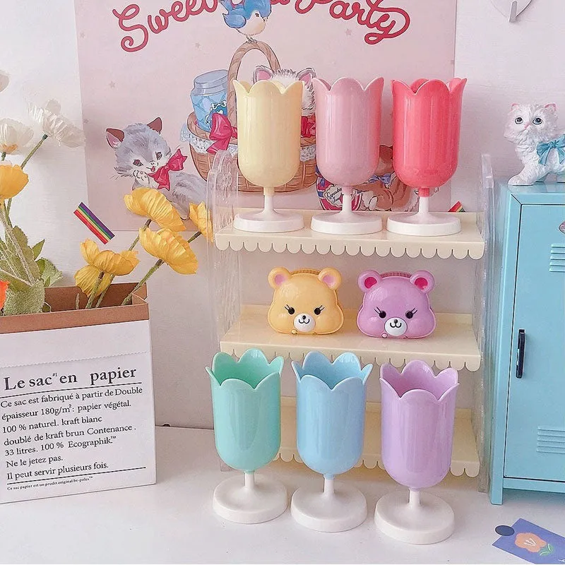Pretty Tulip Pen Holder