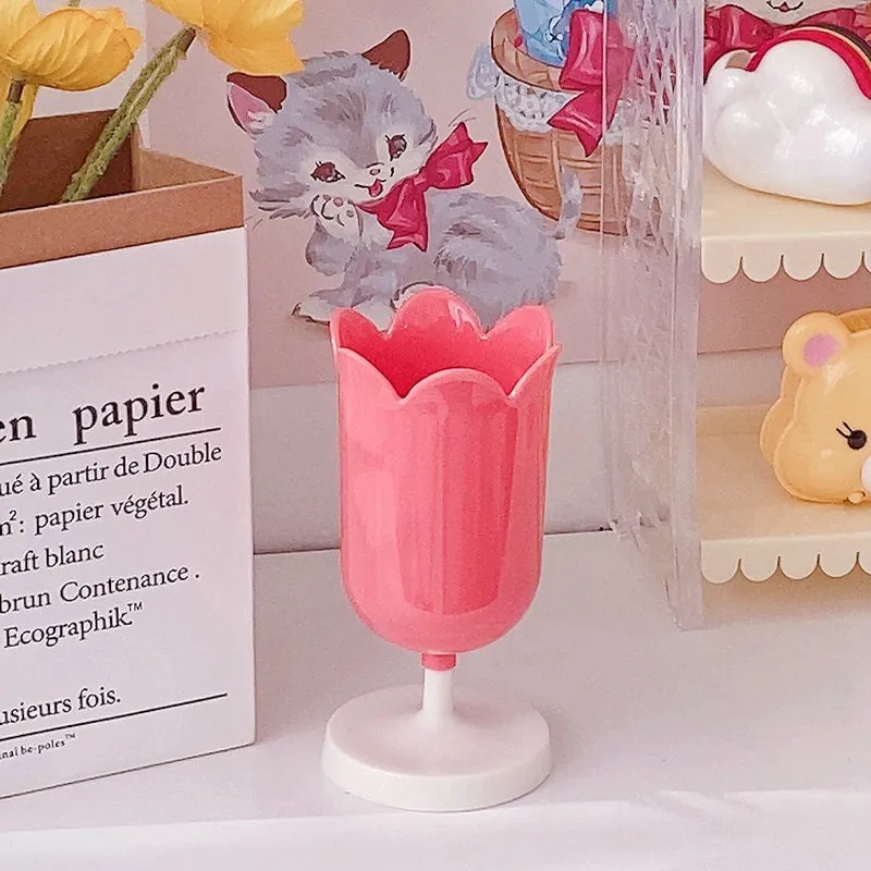 Pretty Tulip Pen Holder