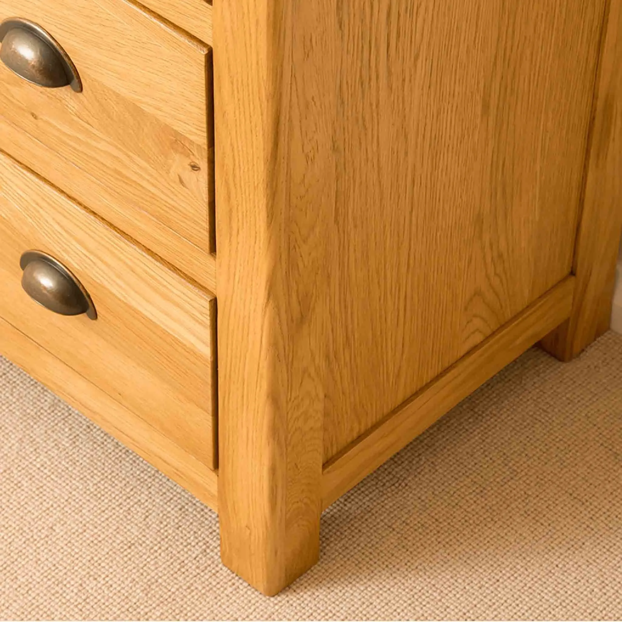 Roseland Oak 2 Over 4 Drawer Chest