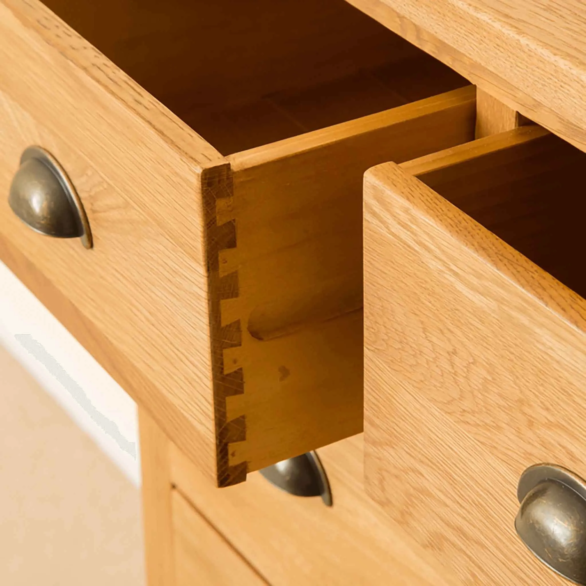 Roseland Oak 2 Over 4 Drawer Chest
